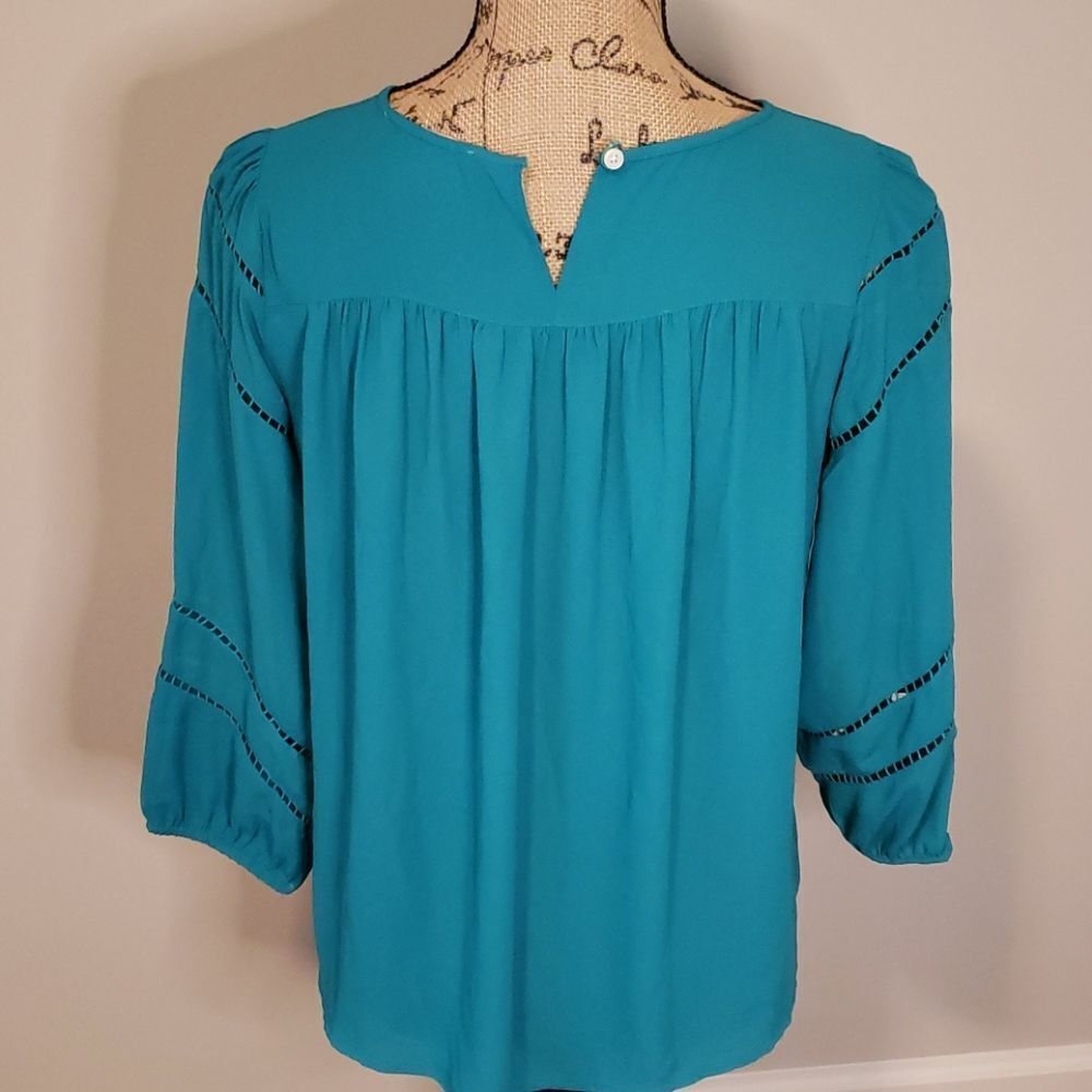 NWOT green loft top - Picture 3 of 5